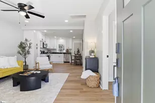 101 Hawkins St, Greenville, SC 29611 - Photo 4