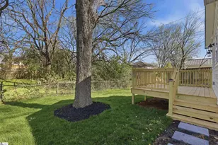 101 Hawkins St, Greenville, SC 29611 - Photo 22