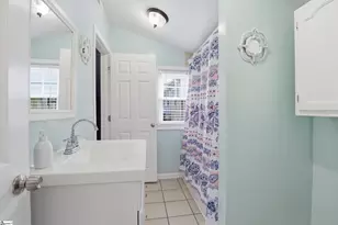 211 Buncombe St, Greer, SC 29650 - Photo 16