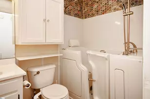 103 Baldwin Pl, Easley, SC 29642 - Photo 32