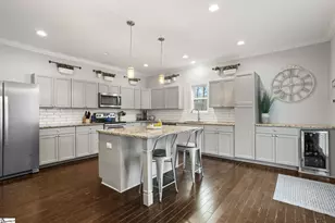 117 N River Hills Dr, Spartanburg, SC 29303 - Photo 6