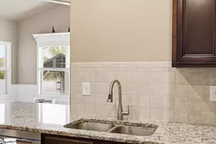 405 Shafer Ct, Spartanburg, SC 29301 - Photo 12