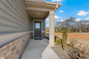 105 Green Pasture Rd, Fountain Inn, SC 29664 - Photo 2