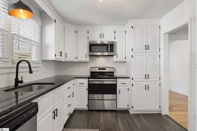 206 Cardinal Drive, Taylors, SC 29687 - Photo 8