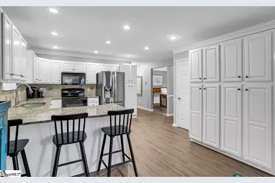 500 E Mountain Creek Road, Taylors, SC 29687 - Photo 10