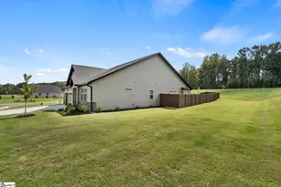 100 Saratoga Oak St, Williamston, SC 29697 - Photo 4