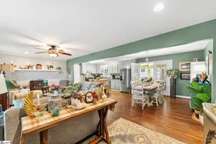 502 Rampey St, Easley, SC 29640 - Photo 4