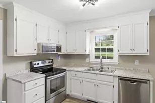 105 Kestrel Ct, Taylors, SC 29687 - Photo 12