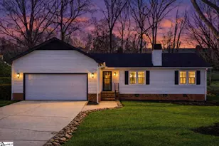 105 Kestrel Ct, Taylors, SC 29687 - Photo 1