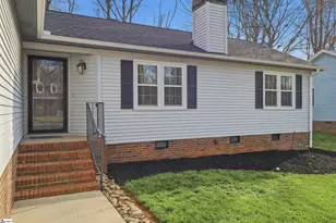 105 Kestrel Ct, Taylors, SC 29687 - Photo 8