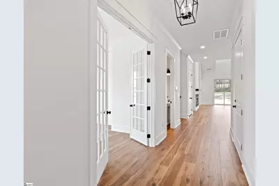 107 Halowell Lane, Travelers Rest, SC 29690 - Photo 4