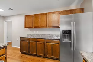 213 Creek Forest Dr, Greenville, SC 29615 - Photo 6