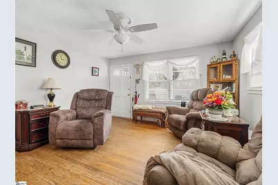 1068 Crosby Lane, Spartanburg, SC 29303 - Photo 8