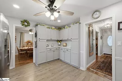 276 Lake Forest Drive, Spartanburg, SC 29307 - Photo 12