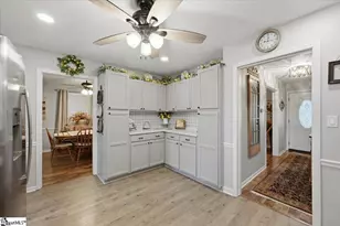 276 Lake Forest Dr, Spartanburg, SC 29307 - Photo 12