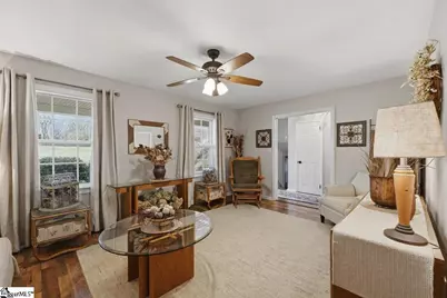 276 Lake Forest Drive, Spartanburg, SC 29307 - Photo 8