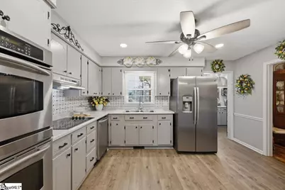 276 Lake Forest Drive, Spartanburg, SC 29307 - Photo 10