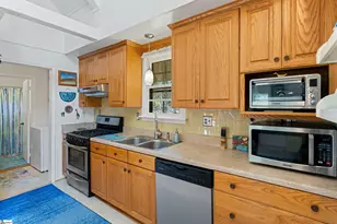 419 Bert Dr, Greer, SC 29651 - Photo 10