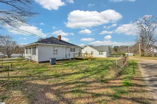 22 Meadow St, Lyman, SC 29365 - Photo 16