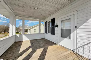 22 Meadow St, Lyman, SC 29365 - Photo 4