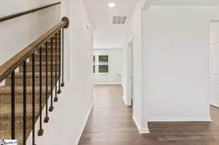 1017 Skidaway Dr, Spartanburg, SC 29303 - Photo 4