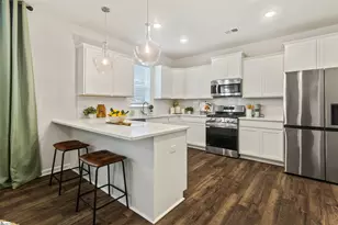 1017 Skidaway Dr, Spartanburg, SC 29303 - Photo 4