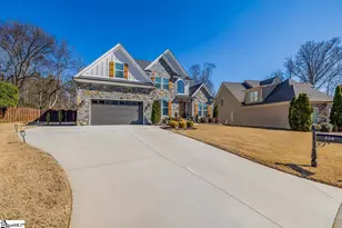 324 Carters Creek Ct, Simpsonville, SC 29681 - Photo 2