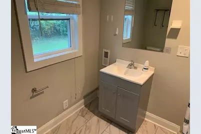 104 Maplebrook Street, Laurens, SC 29360 - Photo 12