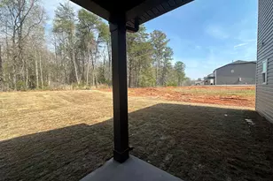 323 E Pyrenees Dr, Wellford, SC 29385 - Photo 26