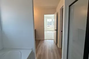 323 E Pyrenees Dr, Wellford, SC 29385 - Photo 40