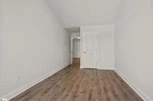 220 Lake Greenwood Blvd, Greenwood, SC 29649 - Photo 22