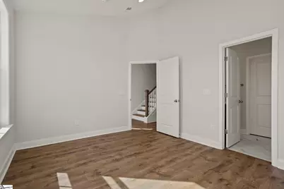 220 Lake Greenwood Boulevard, Greenwood, SC 29649 - Photo 8