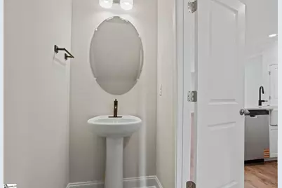 224 Lake Greenwood Boulevard, Greenwood, SC 29649 - Photo 8