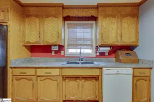 320 Griffin Rd, Greenville, SC 29607 - Photo 14