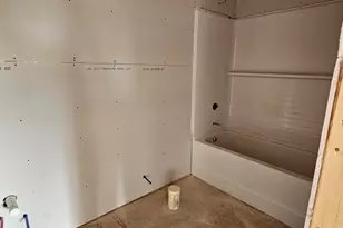 339 E Pyrenees Dr, Wellford, SC 29385 - Photo 8