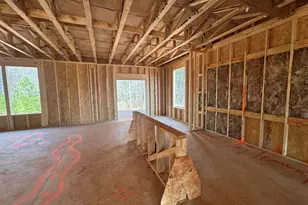 339 E Pyrenees Dr, Wellford, SC 29385 - Photo 14