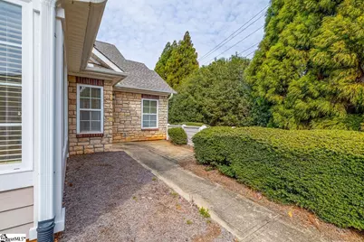 117 Ravines Lane, Spartanburg, SC 29301 - Photo 6