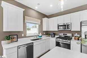 170 Randwick Ln, Greer, SC 29651 - Photo 2