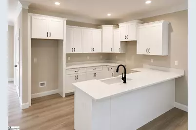 110 N 6th Street, Easley, SC 29640 - Photo 2