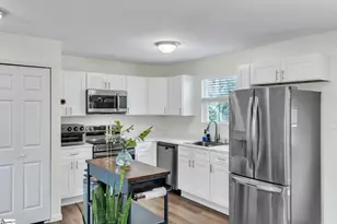 105 Westmoreland St, Spartanburg, SC 29301 - Photo 6