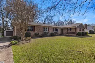 40 Cunningham Cir, Taylors, SC 29687 - Photo 2