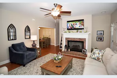 202 Roscoe Drive, Greer, SC 29651 - Photo 4