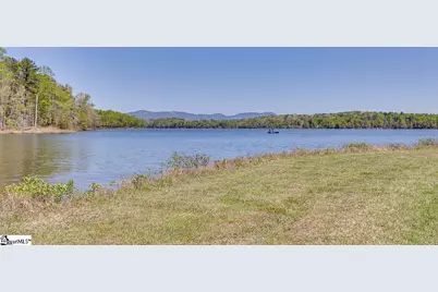 303 Farmers Market Street, Taylors, SC 29687 - Photo 6