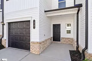 32 Lone Cypress St, Travelers Rest, SC 29690 - Photo 4