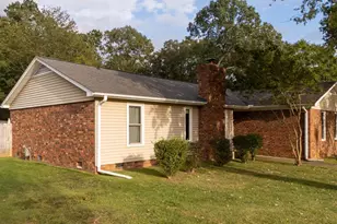 209 Governors Square, Greer, SC 29650 - Photo 2