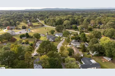 209 Governors Square, Greer, SC 29650 - Photo 30