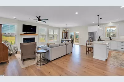 521 Hillview Knoll Lane, Greer, SC 29651 - Photo 8