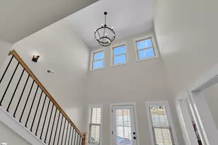 521 Hillview Knl Ln, Greer, SC 29651 - Photo 4