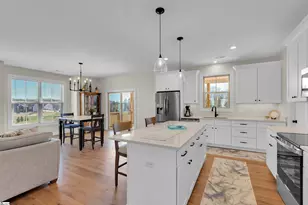 521 Hillview Knl Ln, Greer, SC 29651 - Photo 10