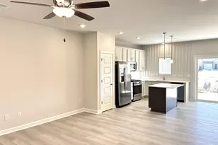 245 Taylor Woods Ct, Greenville, SC 29607 - Photo 2